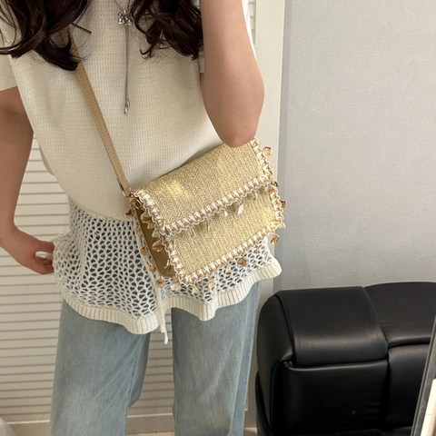 Women Bohemian Straw Woven Crossbody Bag With Shell Tassels Summer Beach Vacation Envelope Shoulder Bag Handmade Purse