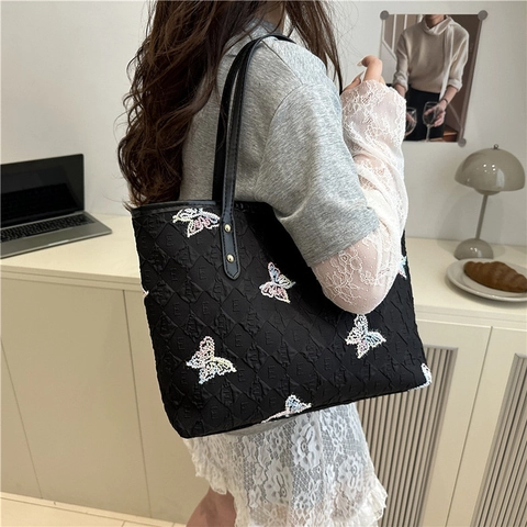 Borsa Tote Trapuntata da Donna Borsa a Spalla di Grande Capacità Ricamata con Farfalle in Tessuto Casual Moda Borsa da Pendolare