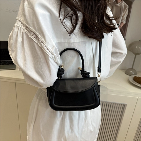 Women's Minimalist PU Leather Crossbody Shoulder Bag Knotted Handle Small Square Flap Bag Summer Fashion Elegant Daily Purse