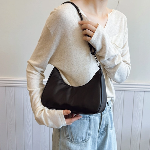 Minimalist Black PU Leather Underarm Bag For Women Unique Knotted Strap Silver Metal Ring Hobo Shoulder Bag Commute Handbag
