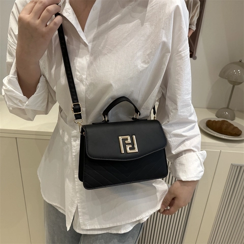 Bolso Cuadrado Pequeño Elegante para Mujer Cuero PU Acolchado en V Bolso de Hombro Moda Textura Simple Bolso de Mano para el Diario