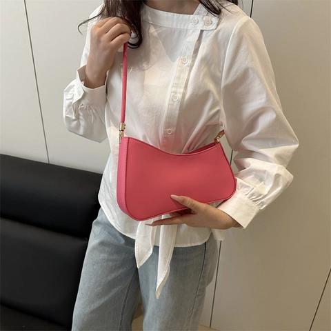 Borsa Hobo Minimalista in Pelle PU Per Donna Borsa a Tracolla a Mezzaluna Borsa Sottobraccio Hardware Dorato Moda Donna