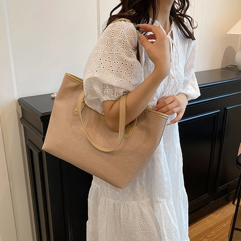 Bolso Tote de Cuero PU Grabado de Gran Capacidad para Mujer Patrón de Letras Elegante Cierre de Cremallera Bolso de Hombro Casual para Oficina