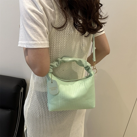 Bolso Bombonera Plisado de Cuero PU para Mujer Con Asa Fruncida Elegante Bolso Bandoulière de Color Sólido Bolso de Moda