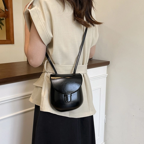 Bolso de Montura de Cuero PU para Mujer Retro Bolso Bandolera Minimalista Color Sólido Con Hebilla Magnética Diario