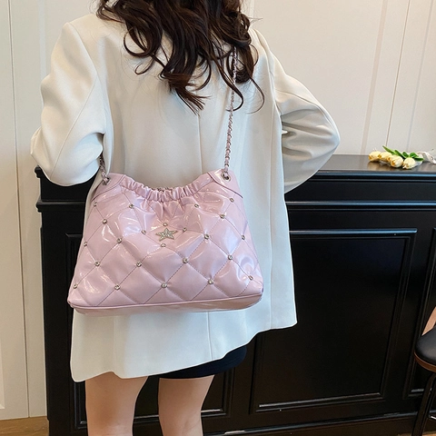 Mode Damen PU Gesteppte Umhängetasche Große Kapazität Schultertasche Mit Sterndekor Stilvolle Kette Riemen Täglich Tote Handtasche
