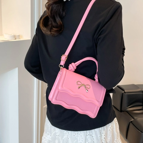 Borsa Quadrata da Donna Elegante in Pelle PU Con Bordo a Ondine Fiocco Dorato Manico Annodato Piccola Borsa a Tracolla Trendy