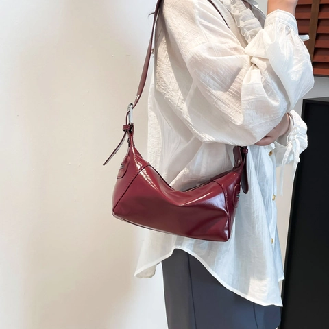 Borsa Sottobraccio Donna alla Moda in Pelle PU Lucida Borsa a Spalla con Tracolla Larga Regolabile Accessori in Argento Stile Street Fashion