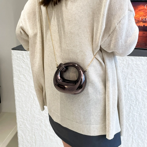 Metallic Mirror Acrylic Mini Crossbody Bag For Women Avant-Garde Crescent Shape Evening Handbag With Chain Fashion Party Bag