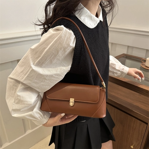 Bolso de Hombro de Axila Baguette de Cuero PU Vintage para Mujer Bolso de Mano Simple de Color Sólido Con Hebilla de Metal Dorado
