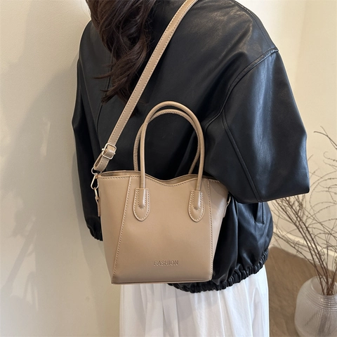 Bolso de Cubo de Cuero PU de Moda Callejera para Mujer Bolso Bandolera Minimalista Color Sólido Bolso de Mano Versátil