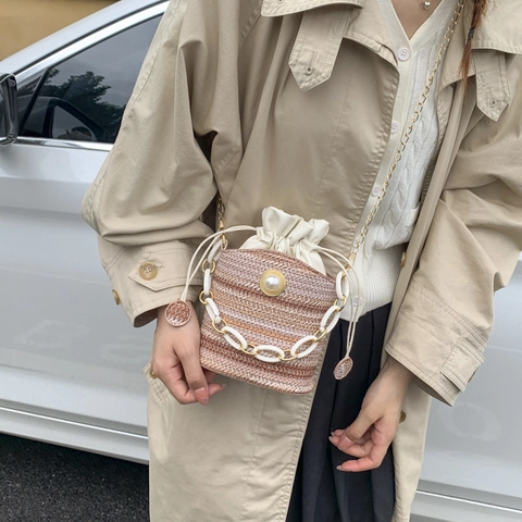 Niche Design Woven Bucket Bag With Artificial Pearl Fashion PU Leather Drawstring Crossbody Shoulder Bag For Women