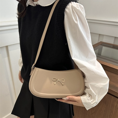 Bolso de Axila de Cuero PU de Moda para Mujer Vintage Decoración de Lazo Dorado Bolso de Hombro Color Sólido Elegante Bolso Baguette para Diario