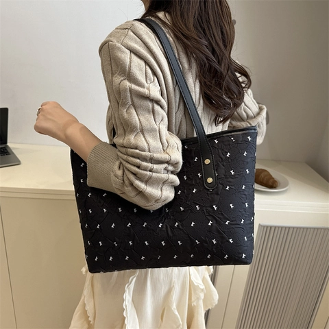 Bolso Tote de Gran Capacidad con Estampado de Lazo para Mujer Bolso de Hombro de Tela Jacquard Plisada con Decoración de Lazo