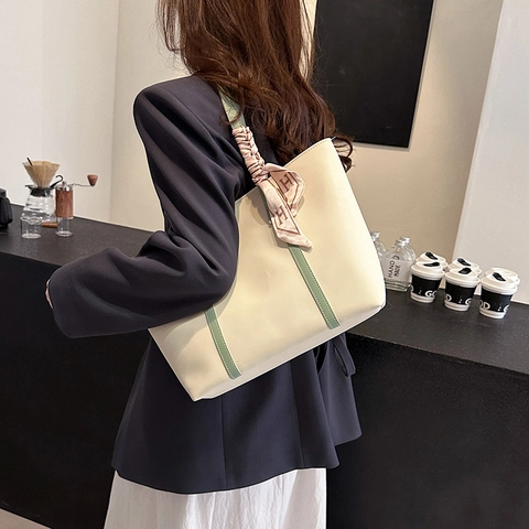 Fashion PU Leather Large Capacity Tote Bag For Women Minimalist Commuting Shoulder Bag With Decorative Scarf Handle Handbag