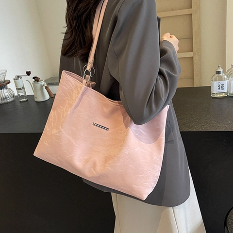 Grand Sac Fourre-Tout pour Femmes à Texture Plissée à la Mode en Cuir PU Sac à Bandoulière Minimaliste Sac à Main de Navettage Polyvalent