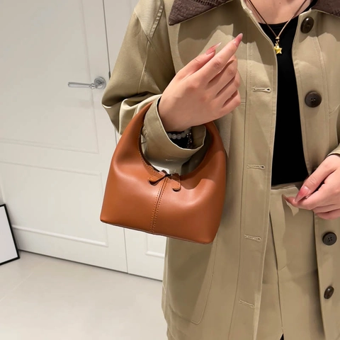 Bolso de Mano Minimalista de Cuero PU para Mujer Color Sólido Mini Bolso Hobo Con Cremallera para Uso Diario Otoño
