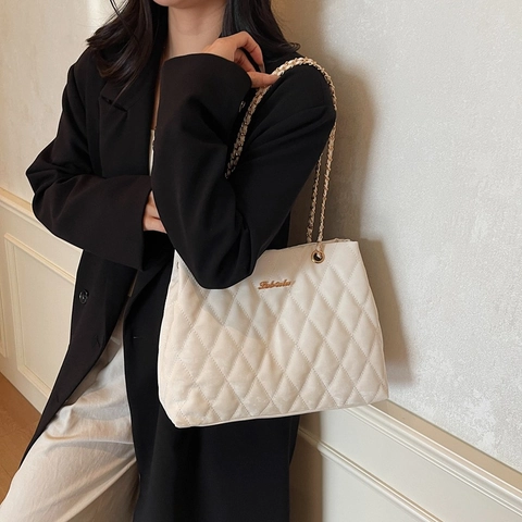 Sac Fourre-tout Matelassé à la Mode pour Femmes en Cuir PU Motif en Losange Sac à Bandoulière Grande Capacité Chaîne Sac à Main