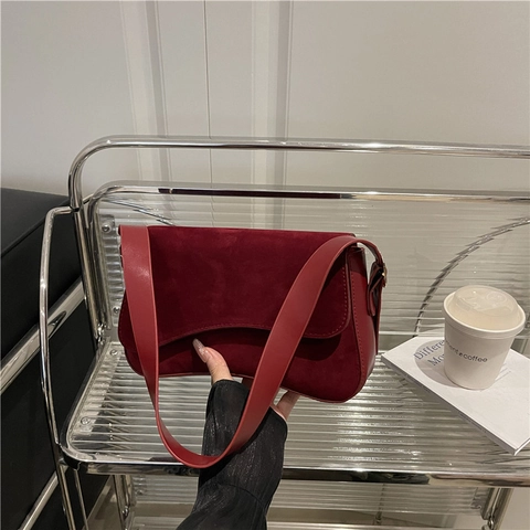 Bolso de Hombro de Ante Sintético Vintage para Mujer Bolso de Axila con Solapa Casual Retro Cierre Magnético Color Sólido