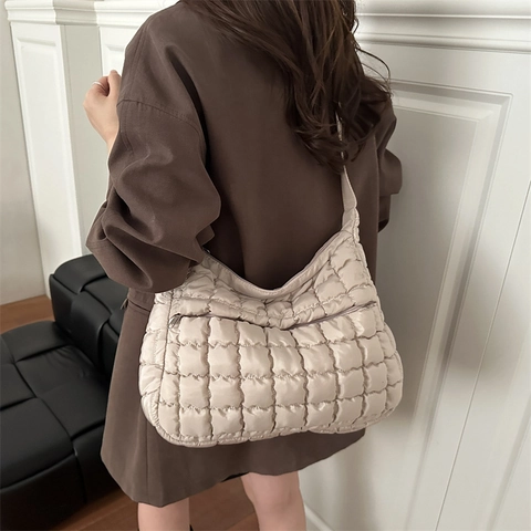 Bolso de Hombro Acolchado de Gran Capacidad para Mujer Bolso Tote Ligero de Color Sólido Correa Ajustable Bolso de Axila Casual