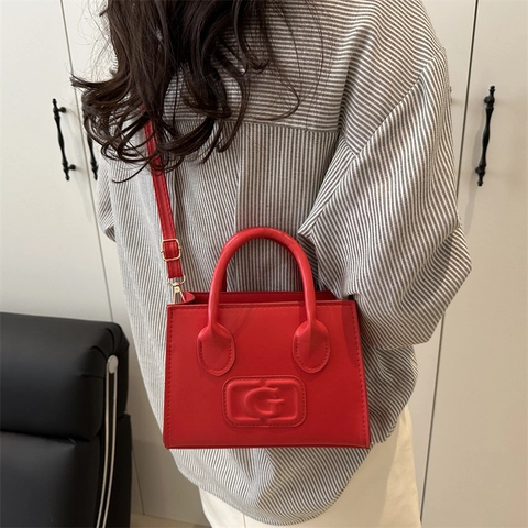 Borsa a Tracolla Piccola Quadrata in Pelle PU Donna Vintage 2025 Borsa a Mano di Moda Con Lettera Goffrata e Monogramma