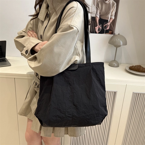 Bolso Tote de Nailon Arrugado de Gran Capacidad para Mujer Bolso de Hombro de Moda Casual con Etiqueta de Letra