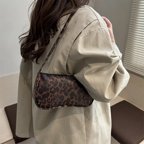 Borsa Sottobraccio Leopardata da Donna Retro in Pelle PU Modello Baguette Borsa a Tracolla Casual con Stampa Animale