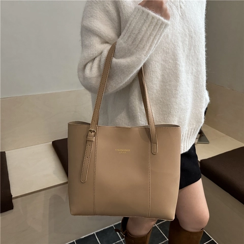 Large Capacity PU Leather Tote Bag For Women Fashion Minimalist Shoulder Bag Solid Color Commuting Handbag Daily Bag