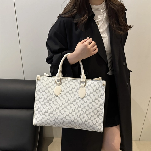 Damen Große Kapazität Tote Bag PU Leder Vintage M Buchstabe Monogramm Schulterhandtasche Mode Casual Shopper Tasche Für Frauen