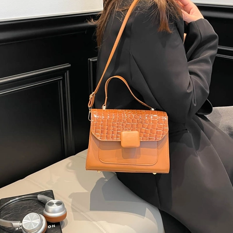 Sac à Épaule Tendance en Cuir PU à Motif Crocodile pour Femmes Petit Sac Carré avec Poignée Supérieure et Bandoulière