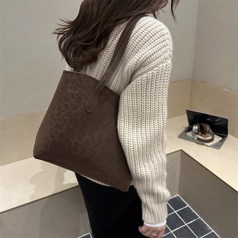 Women's Large Capacity Leopard Print Tote Bag Fashion Casual Autumn Winter Shoulder Bag Polyester Faux Suede Shopping Handbag