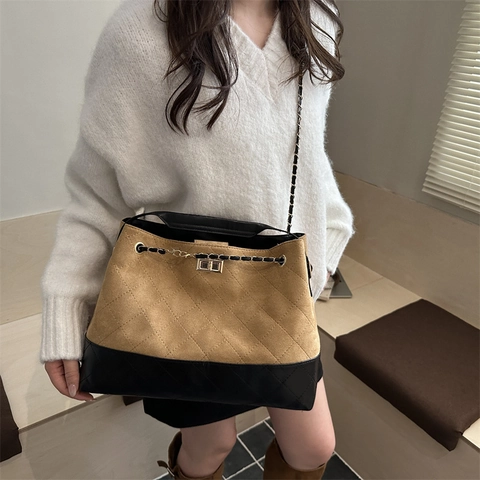 Borsa Tote da Donna a Rombi Trapuntata con Catena Grande Capacità Borsa a Tracolla Colore a Contrasto Moda Pelle Sintetica