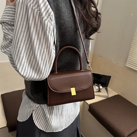 Damen Mode PU Leder Mini Square Umhängetasche Streetstyle Crossbody Handtasche Mit Metallschloss Klappe Tasche Alltag Pendeln
