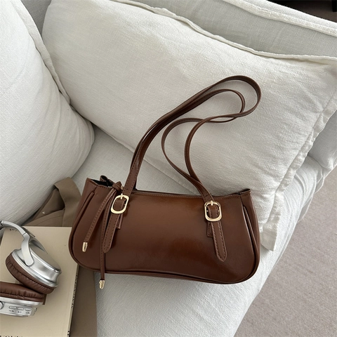 Luxury Women's Vintage PU Leather Underarm Bag Minimalist Square Shoulder Bag With Gold Buckle Metal Detail For Daily Work
