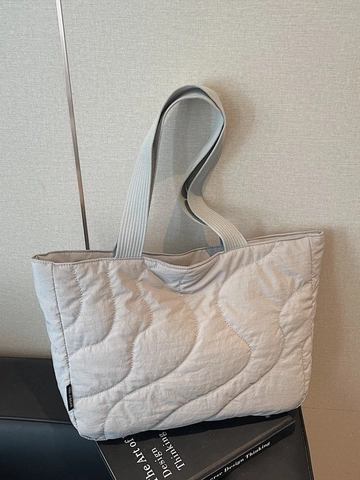 Bolso Tote Acolchado de Gran Capacidad para Mujer Patrón de Ondas Bolso de Hombro de Moda para Trabajo Diario de Invierno