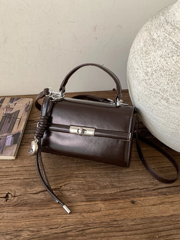 Women Retro Minimalist PU Leather Small Square Handbag With Metal Lock Heart Charm Top Handle Shoulder Crossbody Bag