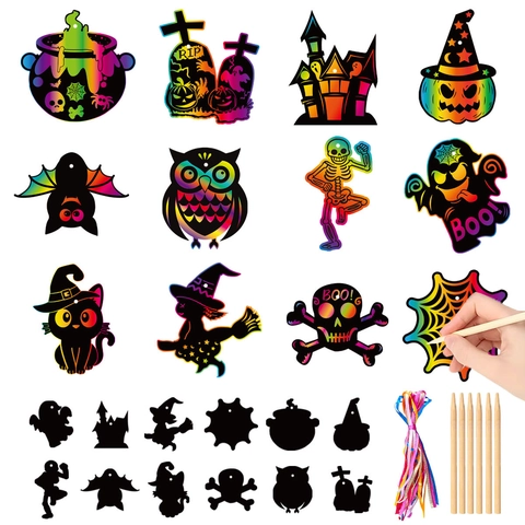 Kit Arte da Grattare Arcobaleno Fai-da-te di Halloween Ornamenti Pendenti per Bambini Decorazioni per Feste Forme di Zucca Fantasma