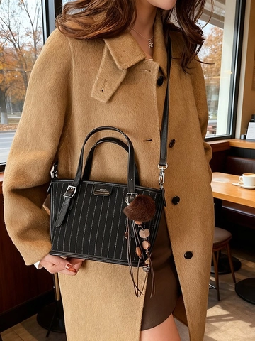 Bolso de Cubo de Cuero PU a Rayas Vintage para Mujer Bolso de Mano Retro con Encanto de Bola de Peluche Bolso de Hombro Cruzado