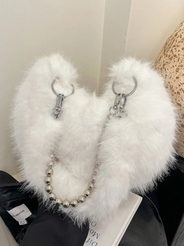 Women Faux Fur Shoulder Bag Large Capacity Chain Strap Plush Heart Shaped Handbag Solid Color Autumn Winter Hobo Bag