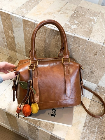 Borsa Boston Vintage in Pelle PU per Donna Retro Borsa a Mano a Cuscino Con Ciondolo a Foglia Elegante Borsa a Tracolla per Uso Quotidiano