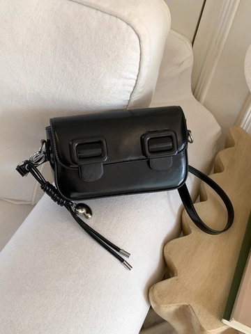 Vintage Women PU Leather Small Square Crossbody Bag Stylish Underarm Shoulder Bag With Double Buckle And Heart Pendant