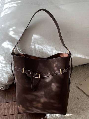 Women Large Capacity PU Leather Bucket Bag Vintage Simple Urban Shoulder Tote Bag With Scarf Pendant Retro Fashion Messenger Bag