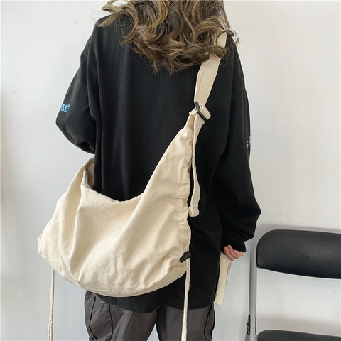 Dames Canvas Grote Capaciteit Schoudertas Harajuku Street Style Trekkoord Geplooide Hobo Tas Casual Crossbody Tas Voor Studenten