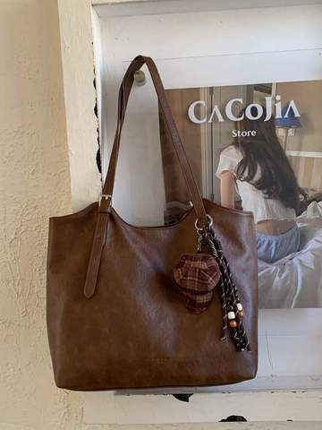Damen Tote Bag Große Kapazität 2025 Neu Student Pendler Umhängetasche Retro Minimalistisch PU Leder Tasche Mit Kreativem Anhänger