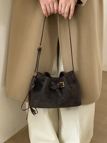 Women's Retro High Texture PU Leather Shoulder Bag Vintage Tassel Heart Charm Messenger Bag Elegant Solid Color Crossbody Handbag