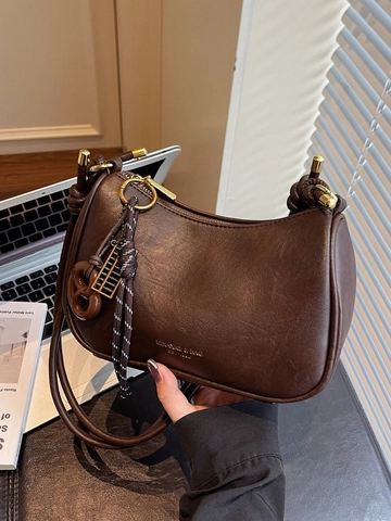 Vintage PU Leather Hobo Underarm Bag Retro Half Moon Shoulder Bag With Zipper Closure Decorative Pendant For Women Daily Use