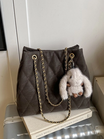 Women Fashion PU Leather Large Capacity Quilted Tote Bag Metal Chain Shoulder Bag With Plush Rabbit Charm Streetwear Style