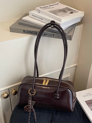 Borsa Sottoascellare Vintage in Pelle PU per Donna Grande Capacità Borsa a Tracolla Retrò Elegante Borsa a Mano per Pendolari Con Ciondolo