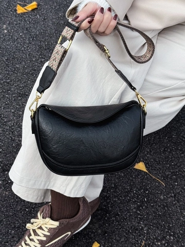 Vintage PU Leather Half Moon Crossbody Bag For Women Solid Color Pillow Shoulder Bag With Wide Bohemian Strap Fashion Saddle Bag