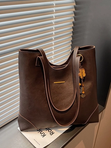 Vintage Large Capacity PU Leather Tote Bag For Women Retro Solid Color Shoulder Bag With Metal Bar And Wood Bead Pendant Commuter Bag